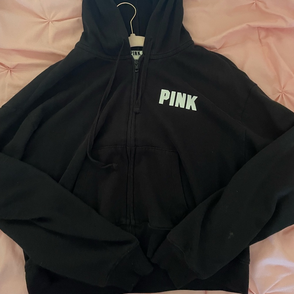 PINK VICTORIA SECRET HOODIE